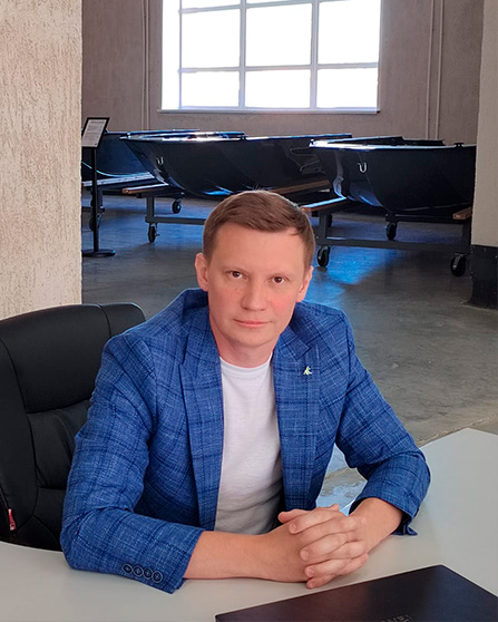 Руководитель отдела продаж Синёв Артем Алексеевич