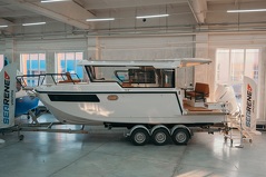 Кабинный катер Searene 745 Crew Cabin