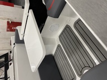 BOSSFOR 580 HT с мотором SUZUKI 140
