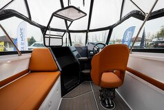 Катер MARSHALL M610 CR