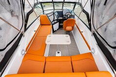 Катер MARSHALL M610 CR