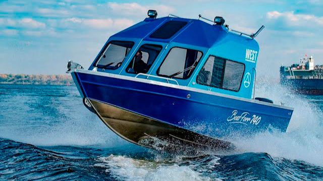 Самый Практичный Российский Катер из Алюминия Bossforr 740 West.